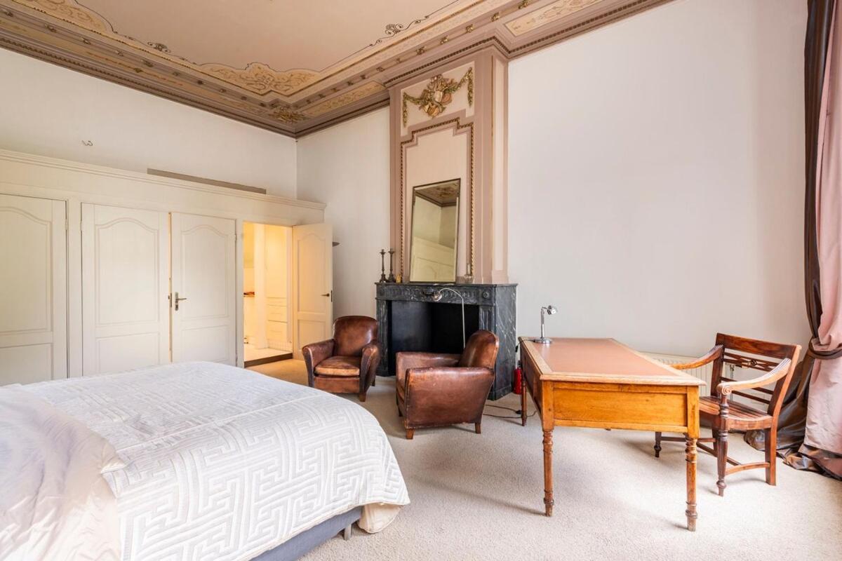 Beautiful & Well-located Canal Appartement